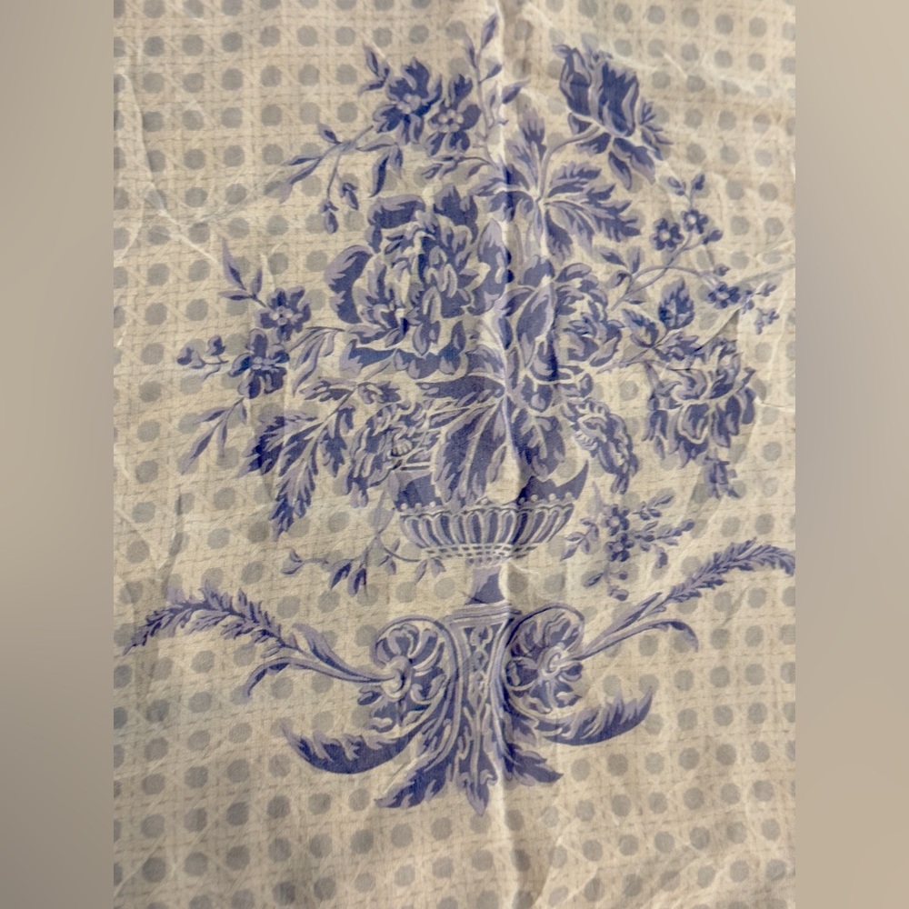 New Vintage Dior Silk Scarf - Picture 4 of 8